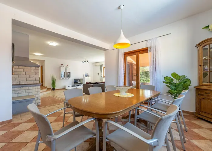 Villa Ena *